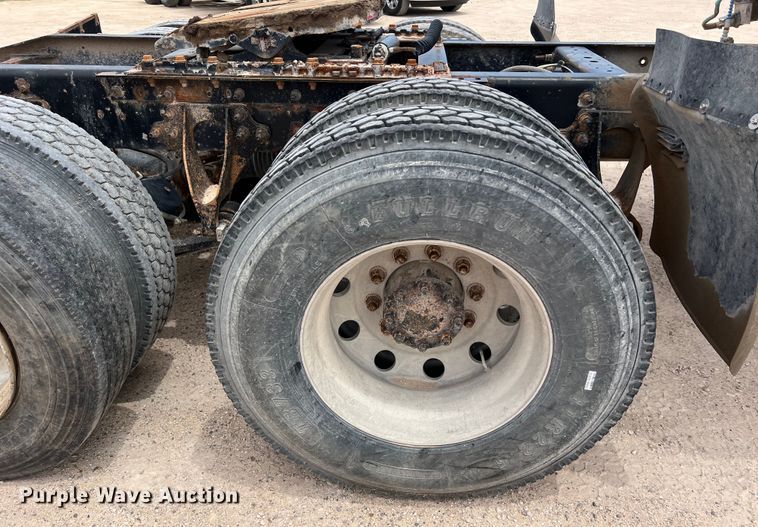 image for item DS3080 2012 International  ProStar Plus semi truck