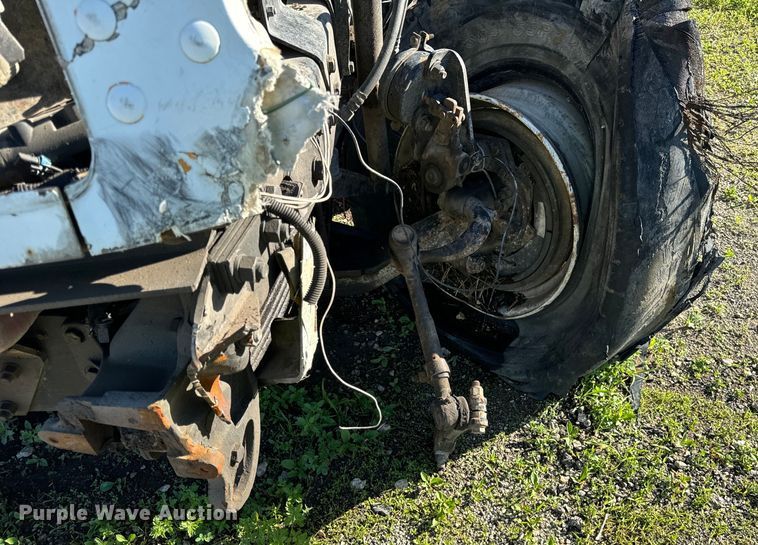 image for item DV5750 2000 Mack  RD688S truck cab and chassis