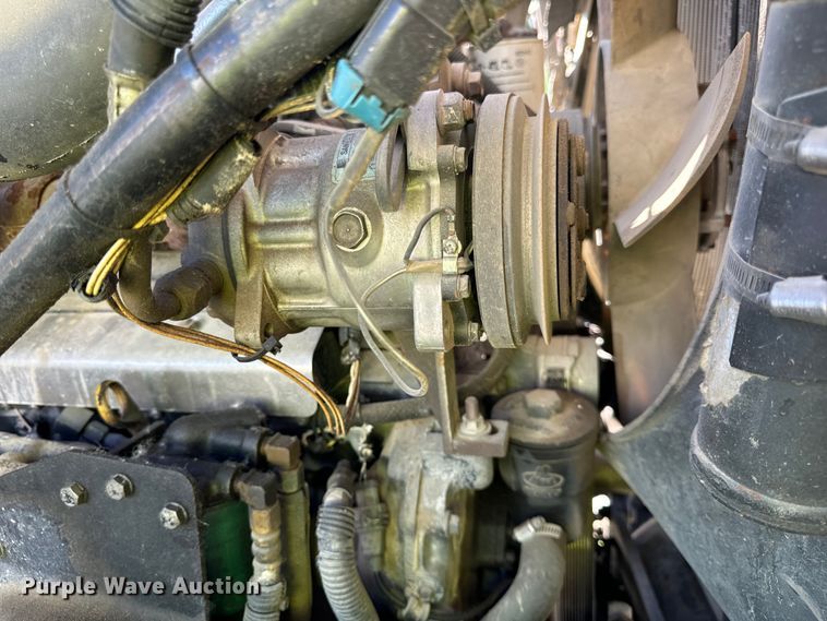 image for item DV5750 2000 Mack  RD688S truck cab and chassis