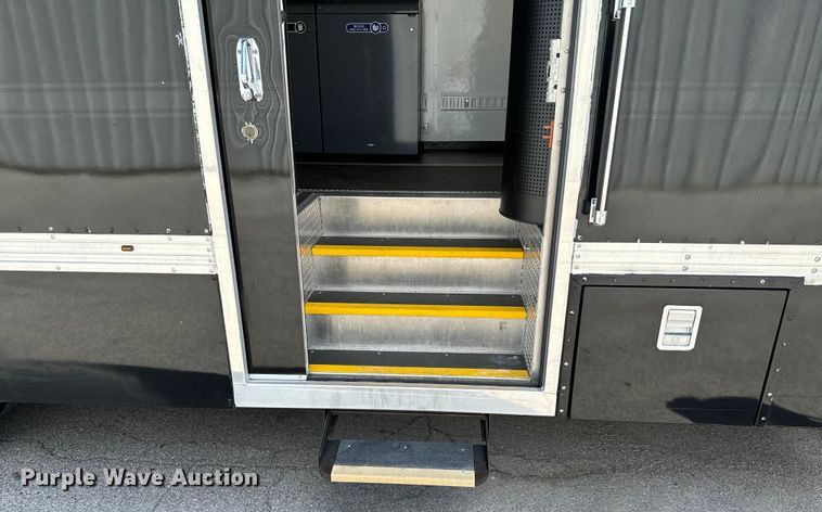 image for item DX0518 2016 Peterbilt 337 showroom truck