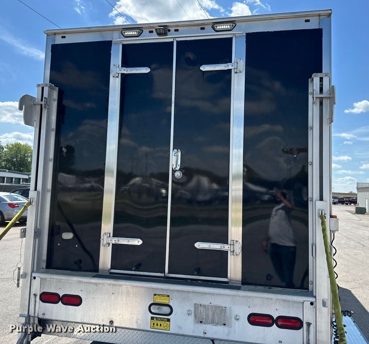 image for item DX0518 2016 Peterbilt 337 showroom truck