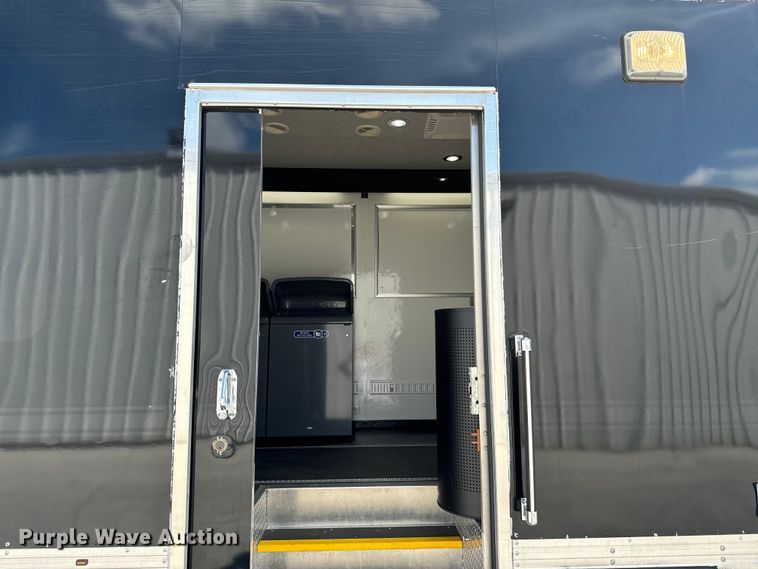 image for item DX0518 2016 Peterbilt 337 showroom truck