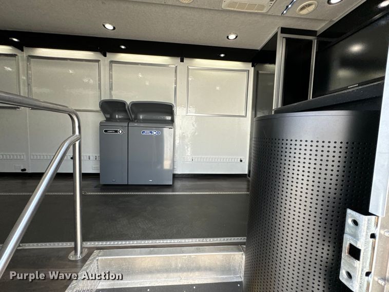 image for item DX0518 2016 Peterbilt 337 showroom truck