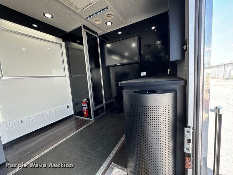 image for item DX0518 2016 Peterbilt 337 showroom truck