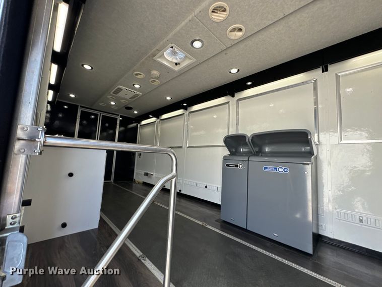 image for item DX0518 2016 Peterbilt 337 showroom truck