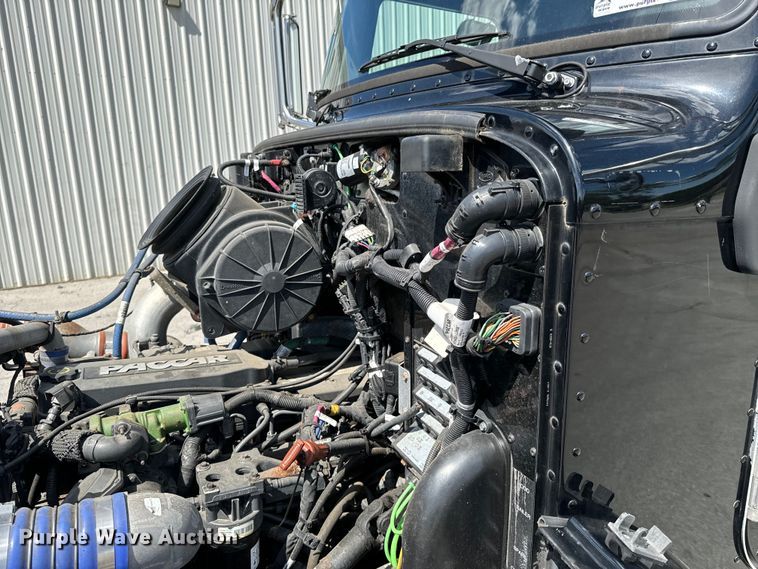 image for item DX0518 2016 Peterbilt 337 showroom truck