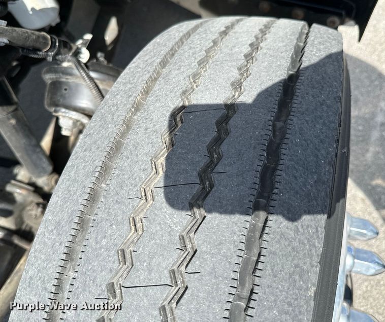 image for item DX0518 2016 Peterbilt 337 showroom truck