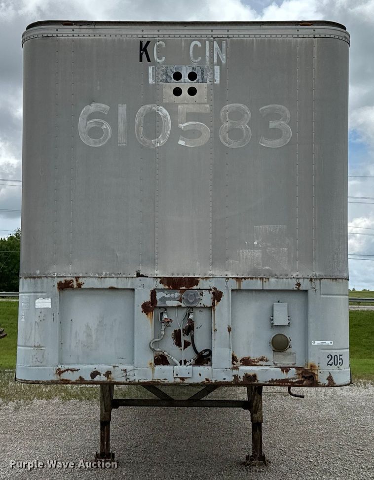 image for item DX0545 1976 Fruehauf FB6-F2-40 dry van trailer