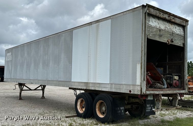 image for item DX0545 1976 Fruehauf FB6-F2-40 dry van trailer