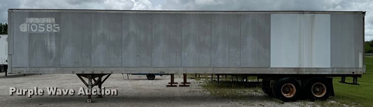 image for item DX0545 1976 Fruehauf FB6-F2-40 dry van trailer