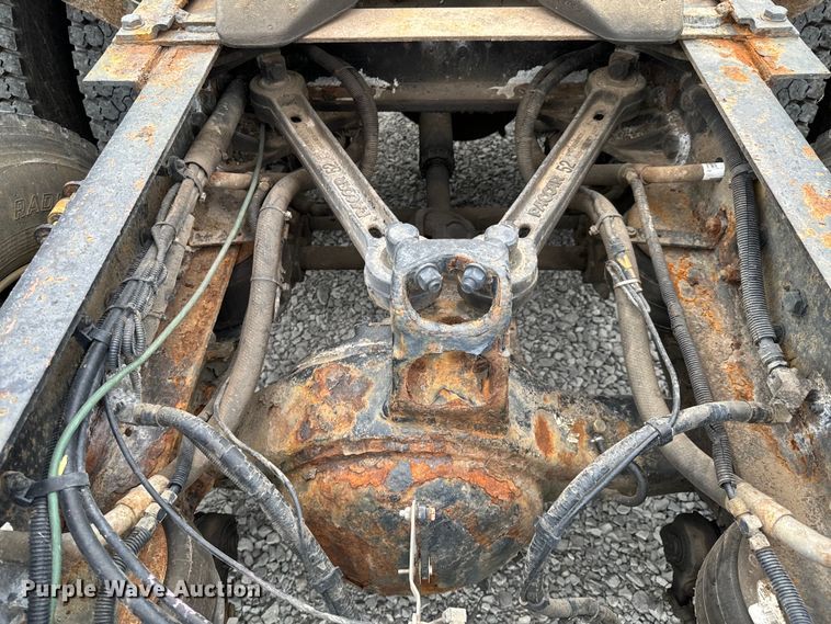 image for item DX0642 2007 Kenworth W900L semi truck