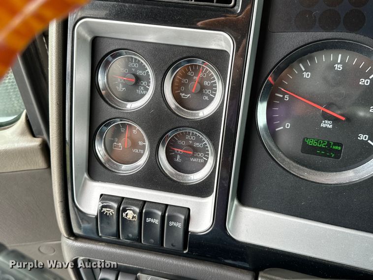 image for item DX0642 2007 Kenworth W900L semi truck