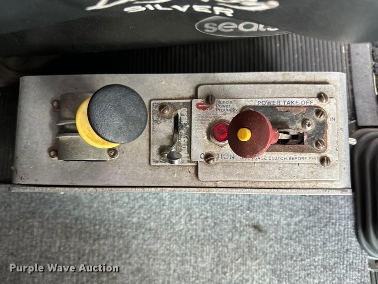 image for item DX0642 2007 Kenworth W900L semi truck