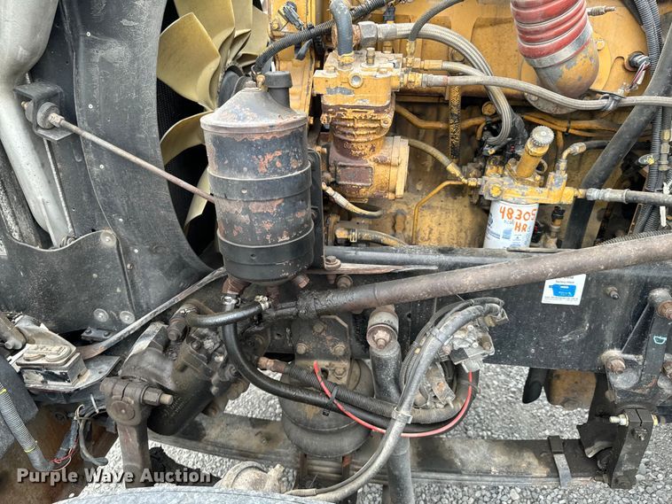 image for item DX0642 2007 Kenworth W900L semi truck