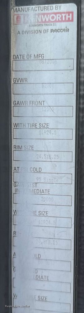 image for item DX0642 2007 Kenworth W900L semi truck