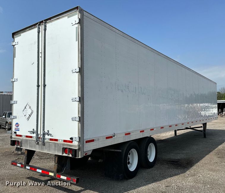 image for item EG1613 2013 Utility  4000D-X dry van trailer