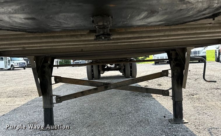 image for item EG1613 2013 Utility  4000D-X dry van trailer