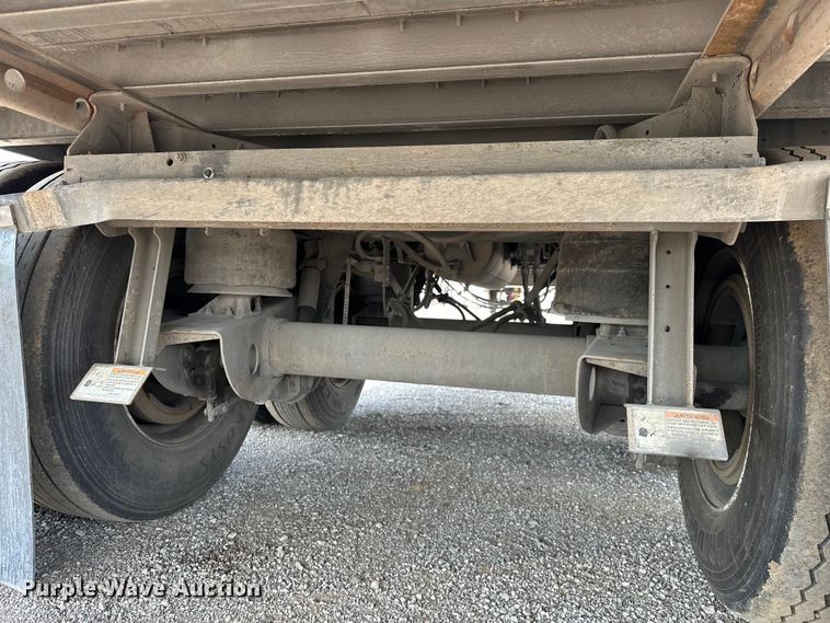 image for item EG1613 2013 Utility  4000D-X dry van trailer