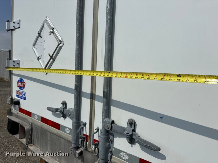 image for item EG1613 2013 Utility  4000D-X dry van trailer