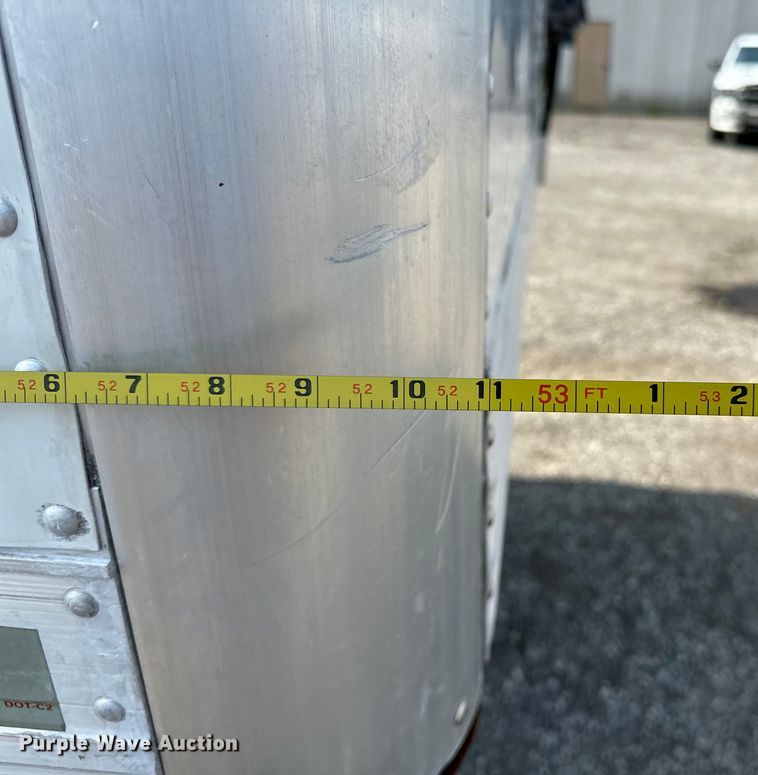 image for item EG1613 2013 Utility  4000D-X dry van trailer