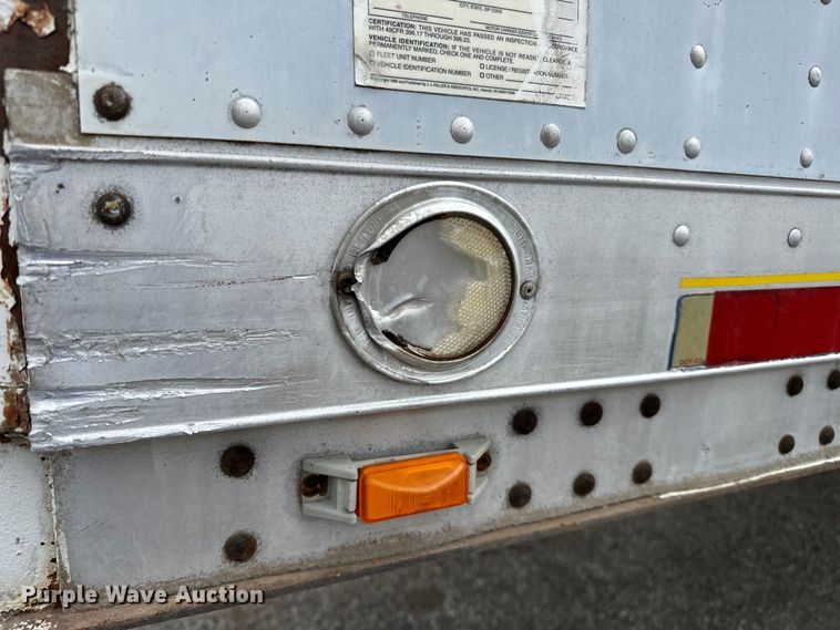 image for item EG1615 1986 Nabors dry van trailer