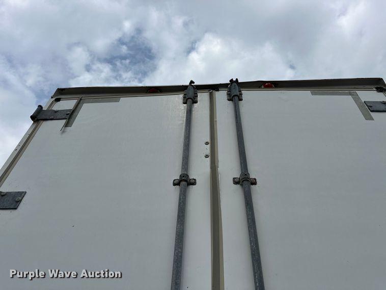 image for item EG1615 1986 Nabors dry van trailer