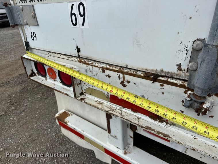 image for item EG1615 1986 Nabors dry van trailer