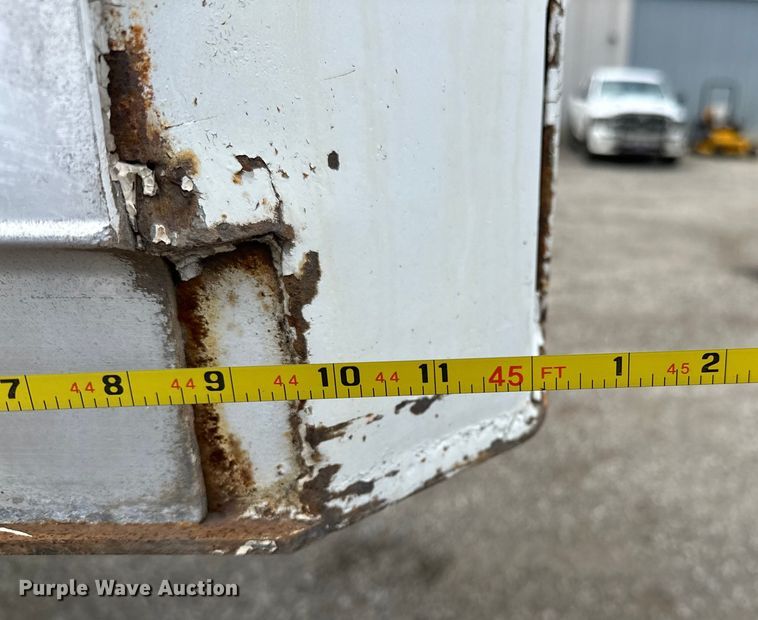 image for item EG1615 1986 Nabors dry van trailer