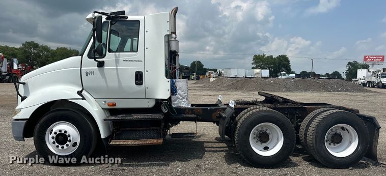 image for item EG1622 2007 International  8600 SBA semi truck