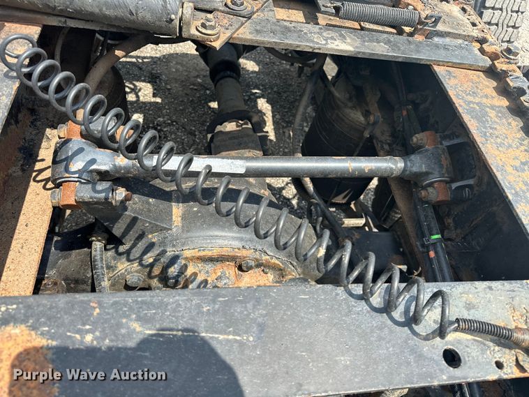 image for item EG1622 2007 International  8600 SBA semi truck