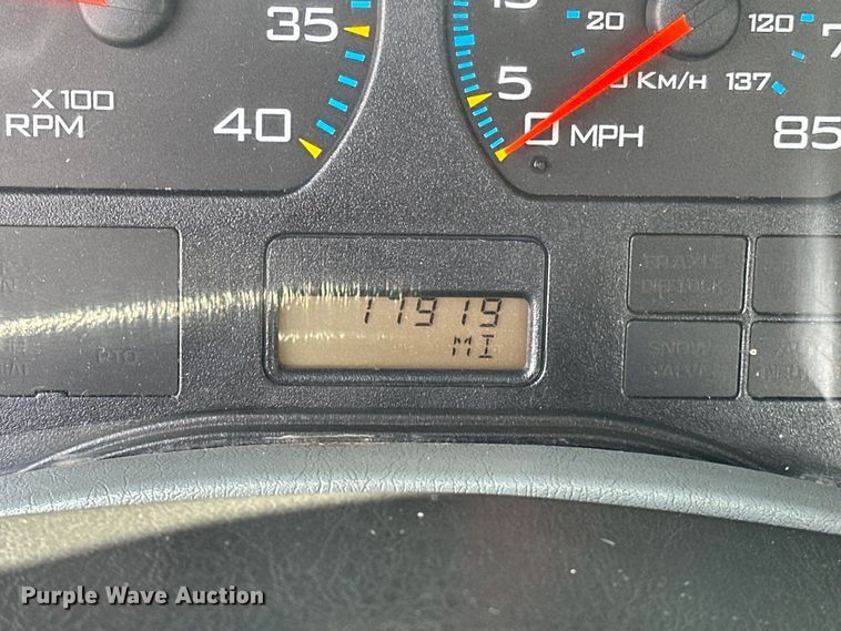 image for item EG1622 2007 International  8600 SBA semi truck