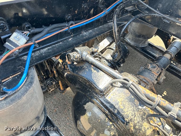 image for item EH3966 2020 Freightliner  122SD semi truck