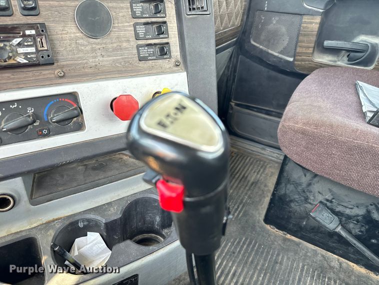 image for item EH3966 2020 Freightliner  122SD semi truck