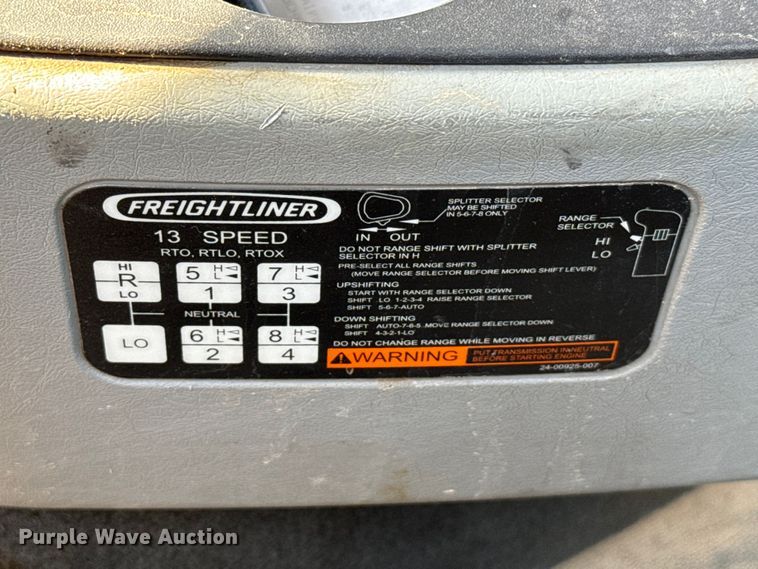 image for item EH3966 2020 Freightliner  122SD semi truck