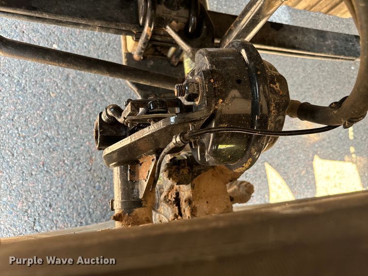 image for item EH3966 2020 Freightliner  122SD semi truck