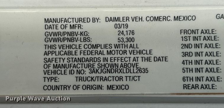 image for item EH3966 2020 Freightliner  122SD semi truck