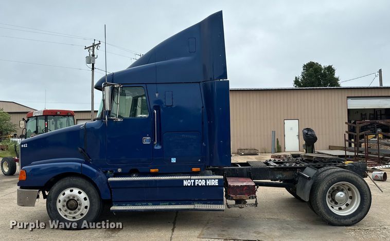 image for item EH3968 1991 White GMC  semi truck