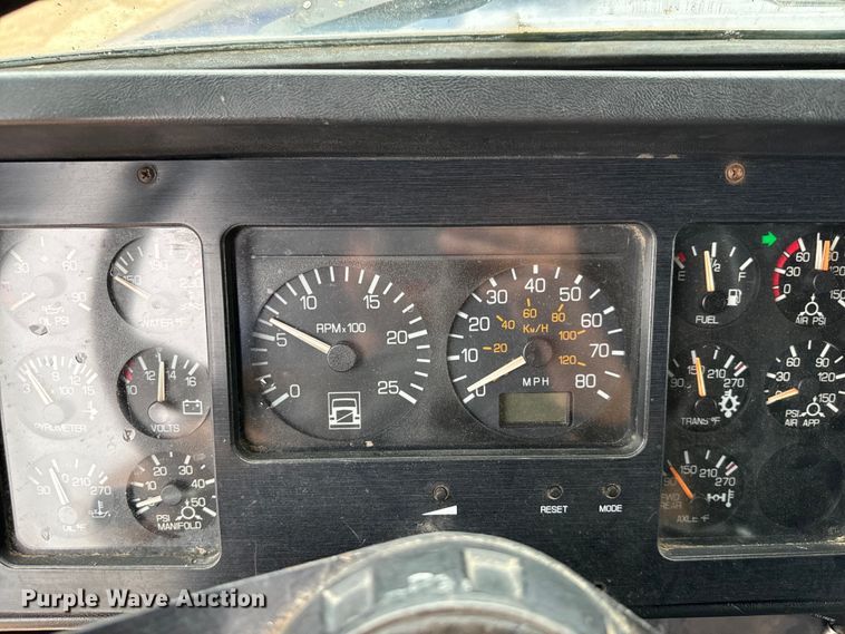 image for item EH3968 1991 White GMC  semi truck