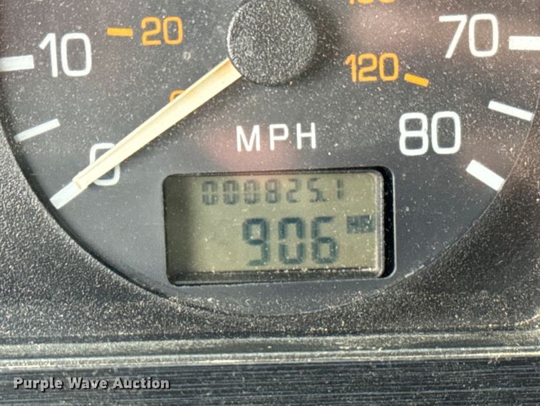 image for item EH3968 1991 White GMC  semi truck