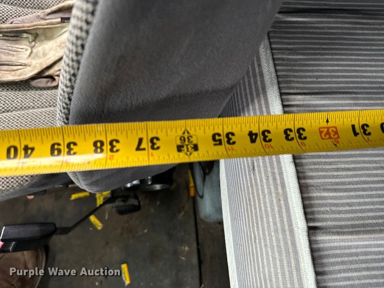 image for item EH3968 1991 White GMC  semi truck