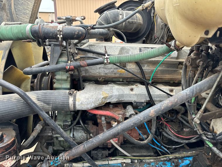 image for item EH3968 1991 White GMC  semi truck