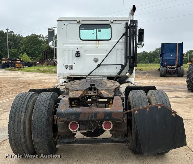 image for item EH3969 1997 Volvo WG Series semi truck