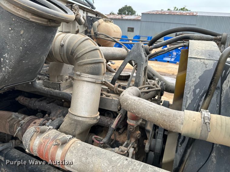 image for item EH3969 1997 Volvo WG Series semi truck