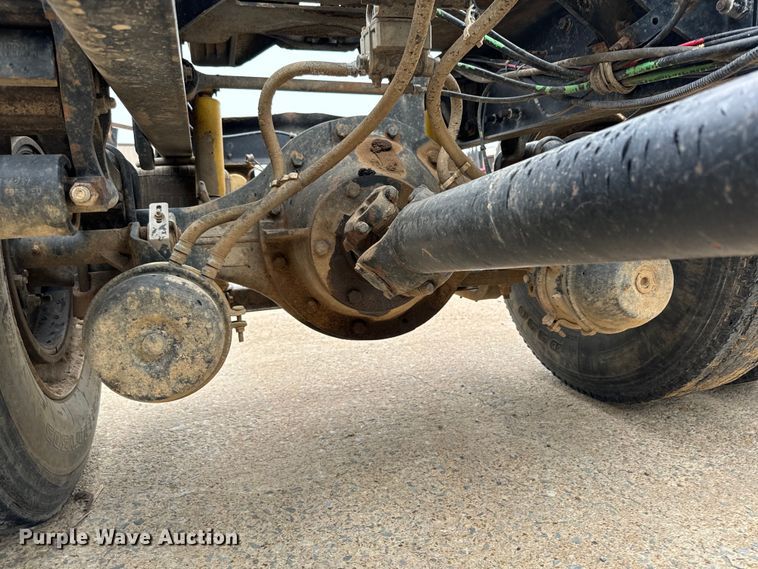 image for item EH3969 1997 Volvo WG Series semi truck