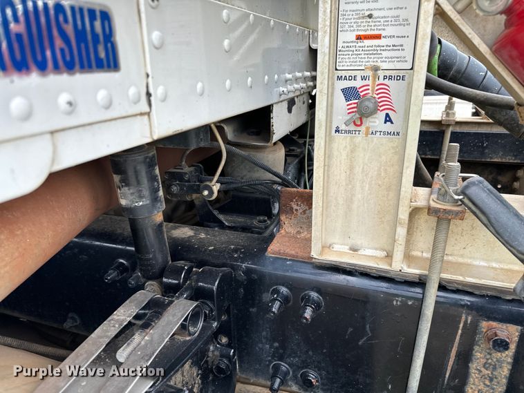 image for item EH3973 2005 Freightliner  FLD semi truck