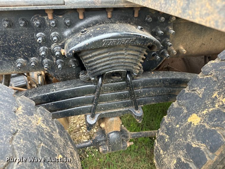 image for item EH3973 2005 Freightliner  FLD semi truck