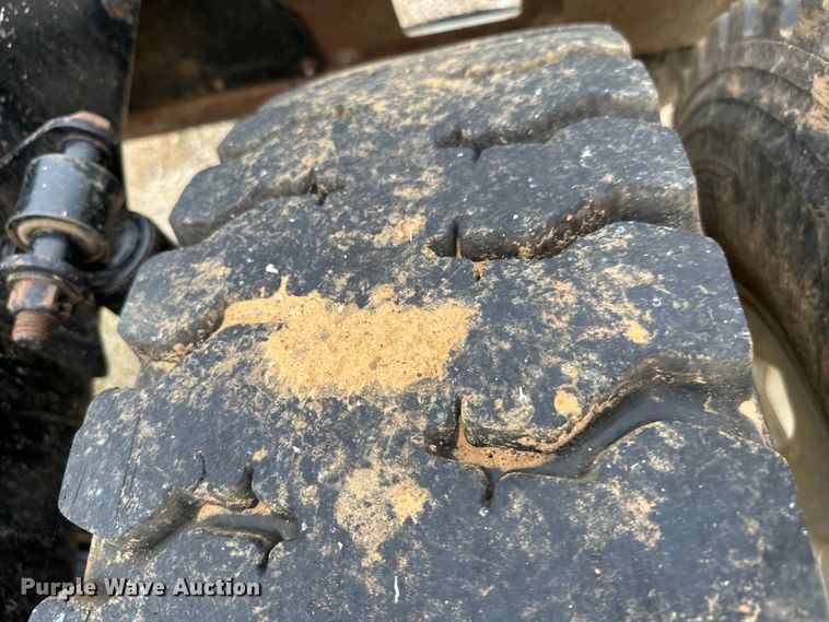 image for item EH3973 2005 Freightliner  FLD semi truck