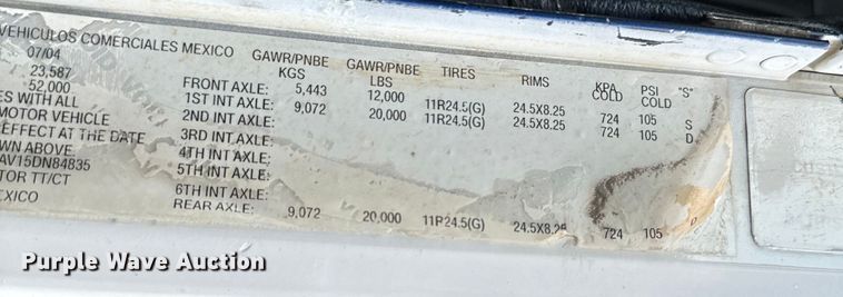 image for item EH3973 2005 Freightliner  FLD semi truck