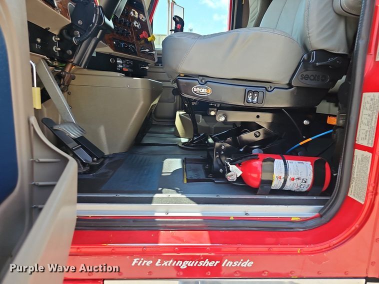 image for item EH5517 2008 International  9200i  semi truck