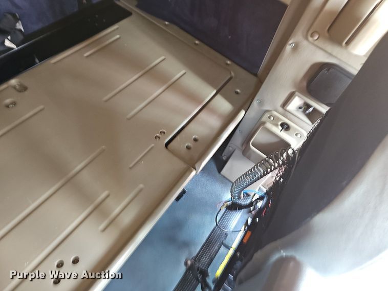 image for item EH5517 2008 International  9200i  semi truck